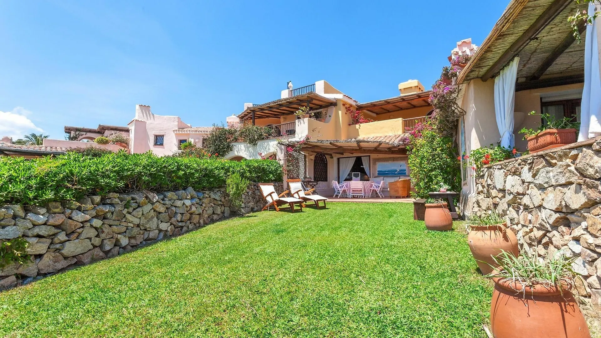 Villa Dolce Sposa Porto Cervo 0*,